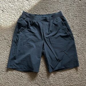 Lululemon Men’s Navy Blue Athletic Shorts 9”